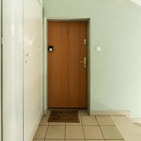 Apartman Cegielniana Standard By Bookinghost